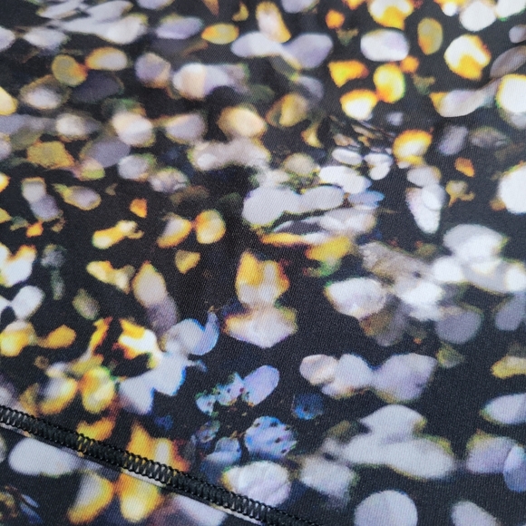 Lululemon power pivot tank - Picture 4 of 7